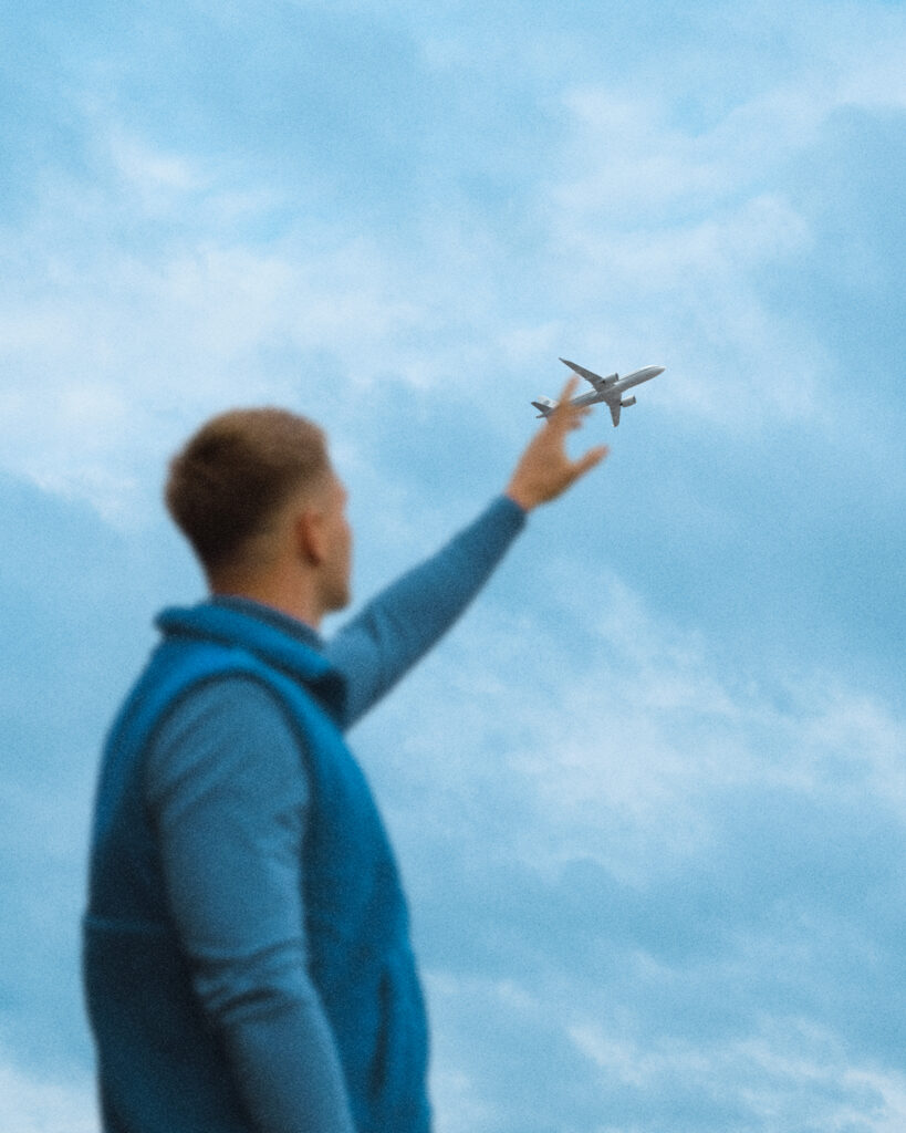 post-LVNL_MediaMonks_Bruut0123_LUCHTVERKEERSLEIDER_vertical