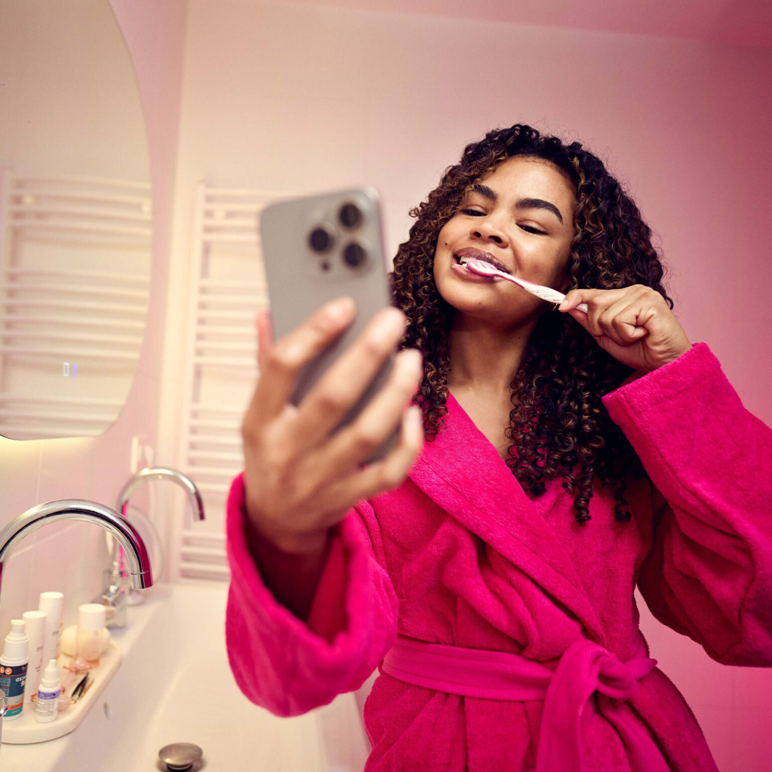 Arantxa-2025_Q1_T-mobile0986-1-scaled